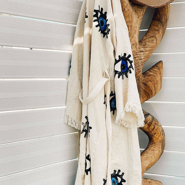 -25%: Lang Evil Eyes-kimono i økologisk bomuld